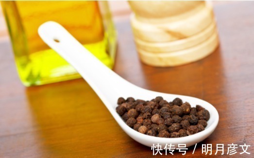 饺子馅|韭菜肉饺子馅怎么做才好吃？下足功夫满足3个条件，比饺子馆好吃