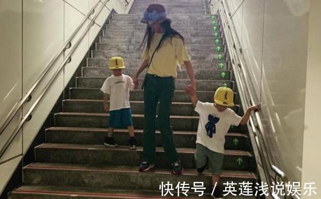 批评|孩子上课时打瞌睡,老师把照片发家长群批评,爸爸霸气回复被称赞