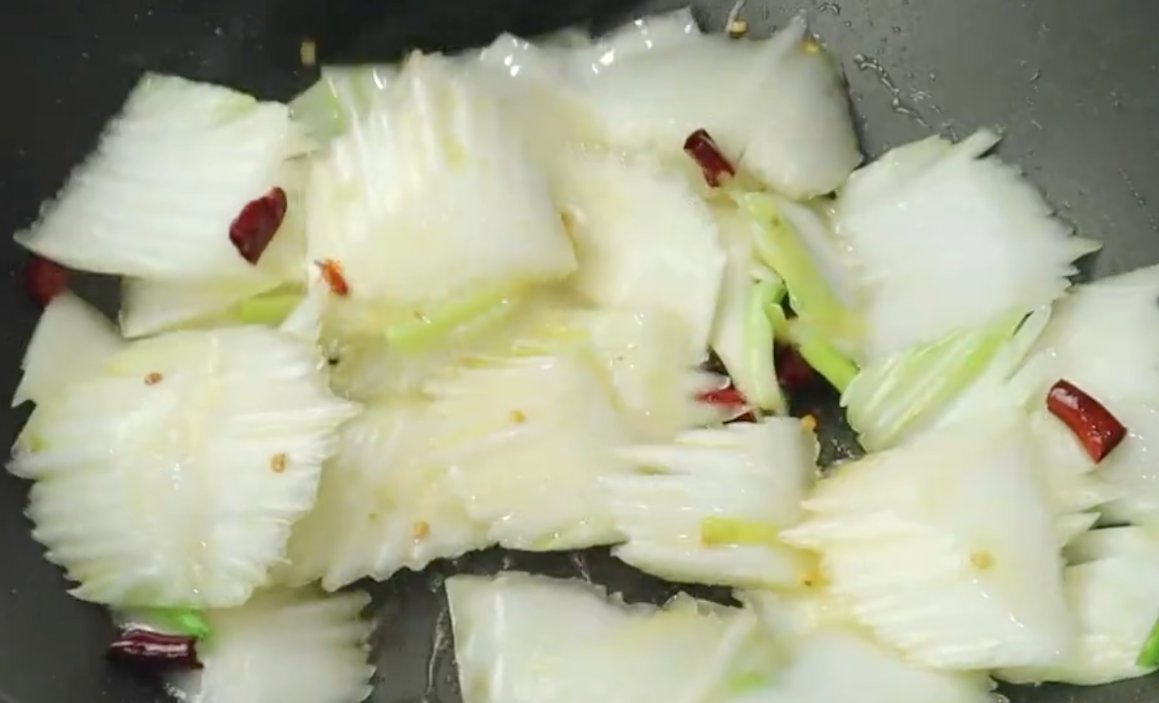 粉丝|半颗白菜1把粉丝,简单一做,鲜香美味,白菜清脆,超级下饭