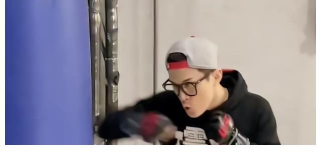 德云二队演出节目单被撤，六队“底”角被隔离，开年属实有点难