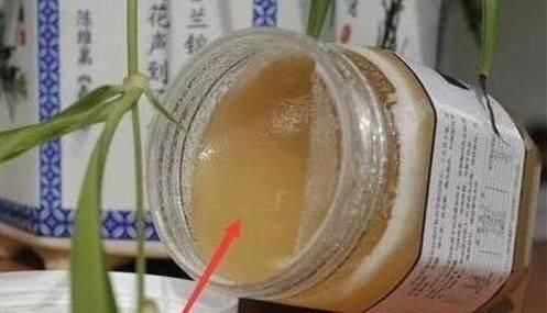 冰箱里不能放这4种食物,拿出来就得扔,许多主妇却还再犯