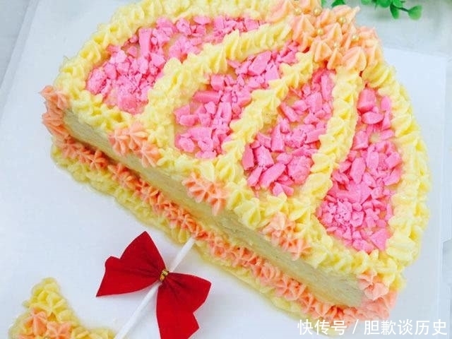 蛋糕|颜值超高的4款蛋糕,小仙女都喜欢,最后一个不忍心吃