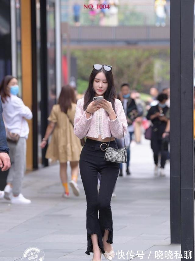 穿搭 又美又撩的打底裤穿搭,造型风格走在时尚前沿,显得瘦高!