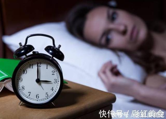 李奶奶|百岁老人谈养生经验,长寿秘诀不是走路,而是睡前做到“3不要”