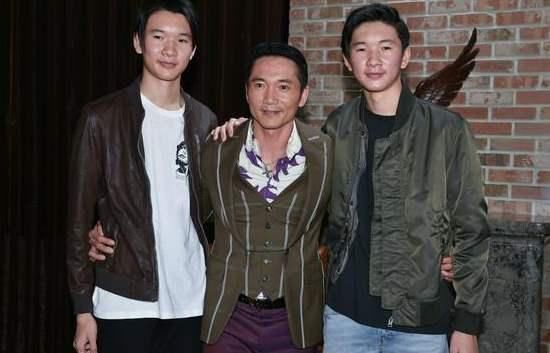 有种"双胞胎"叫邹兆龙的儿子,16岁1米9,网友孩子果然是常威的