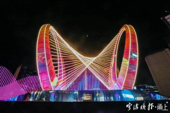 裸眼3D大片亮相宁波天一广场！还有“巨型牛角” 增添浓浓过年气氛
