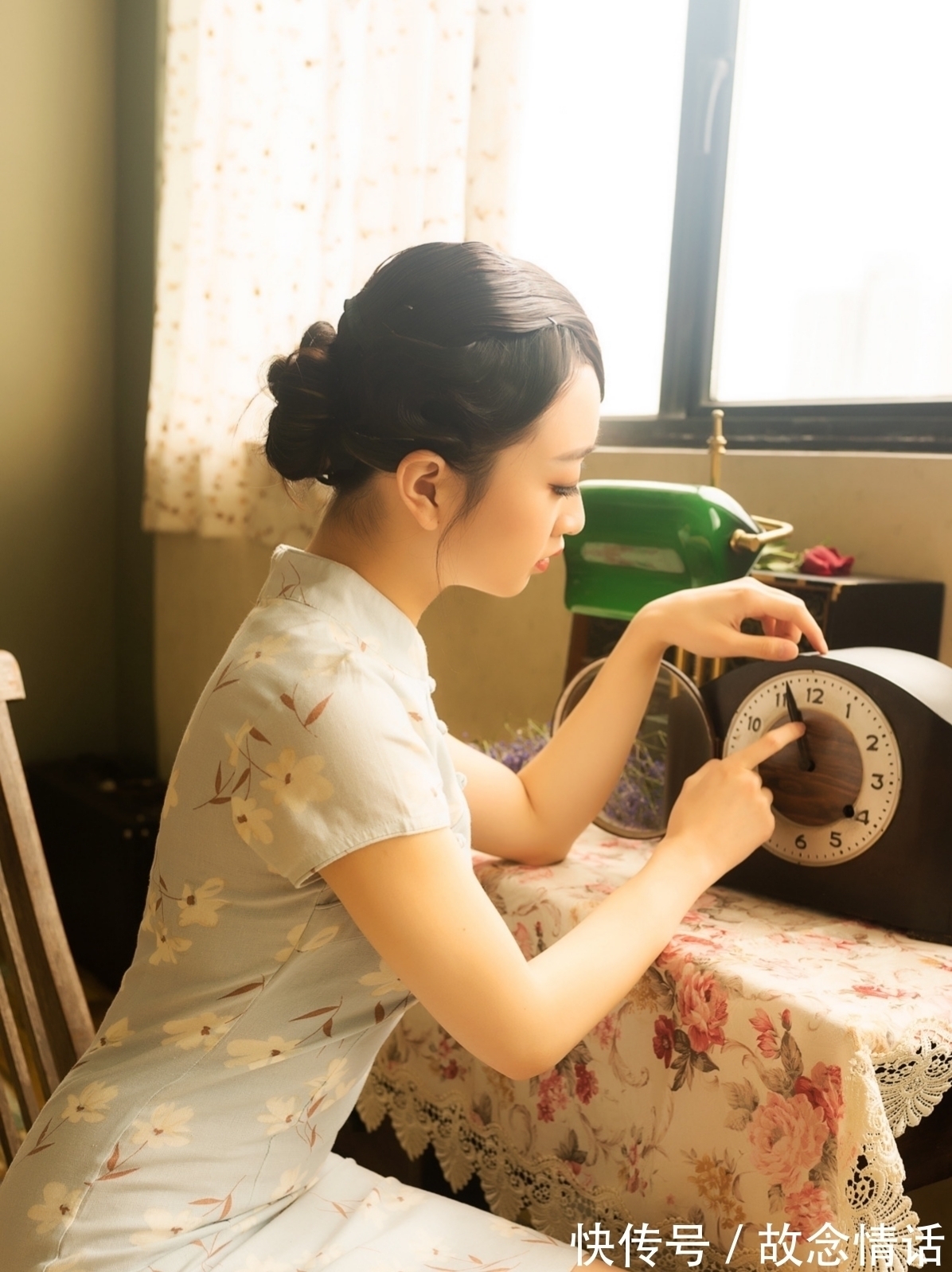 夜萤@诗·八首丨有恨天庭划两地,唯求鸳鸟一朝情