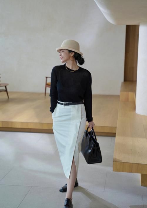 时尚博主三木母女示范优衣库穿搭，基础款搭配好清新，温柔且优雅