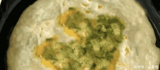 早餐|早餐不用愁,一碗面粉,筷子搅一搅,蛋香酥软,三天两头做一次!