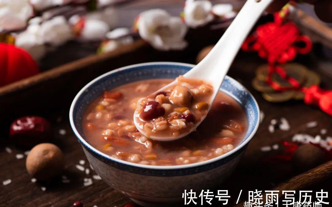 失眠者|3种不靠谱的助眠食物,当心越吃越失眠!这么吃,补血补虚,睡得更香