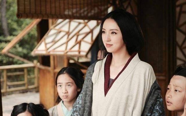 儿大避母|古谚“儿大避母,女大避父”,有了新解儿大避母,女大却不避父