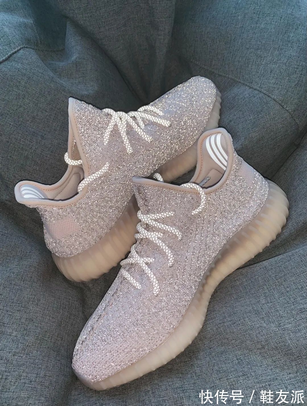 鞋款|YEEZY跌破原价,冰蓝、满天星疯狂复刻,地区限定变成炒冷饭?