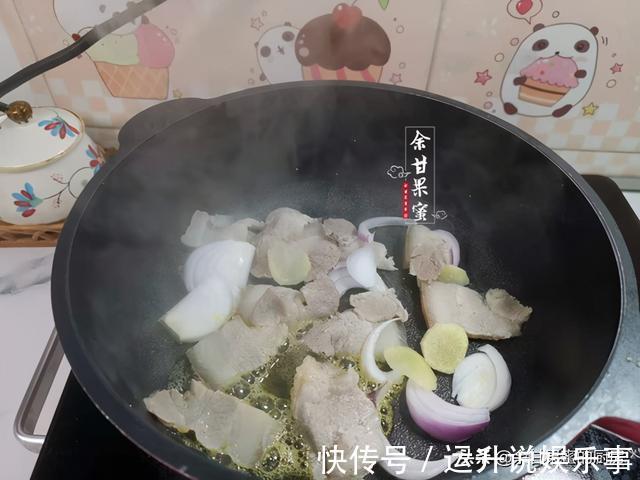 快手菜|家常快手菜，蔬菜与五花肉，炒一炒出锅，咸鲜味美
