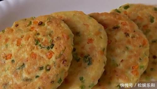 孩子最爱吃的饼,不擀面不揉面,蒸一蒸鲜嫩又营养,孩子1顿吃4个