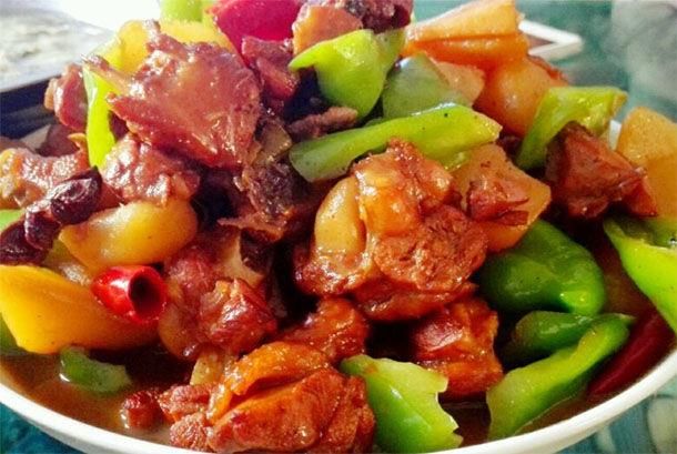 蒜香菜|夏日晚上睡觉孩子贪凉吹空调18度易感冒，多吃蒜香菜，暖身暖胃