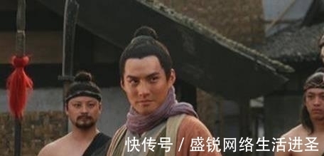 梁山泊$此人有燕青的才情,又有林冲的武艺,因人品低劣被宋江降低排名