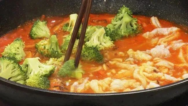 溃疡|这2种食物才是胃病“克星”，预防溃疡护粘膜，互相搭配，营养又美味