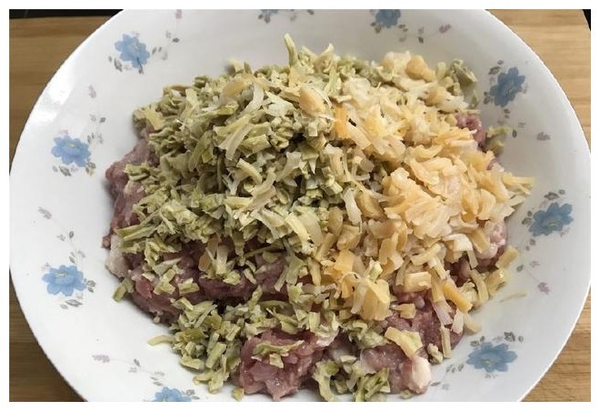 馄饨馅料中加了这2样,鲜到眉毛都掉下来了,吃一次就会上瘾