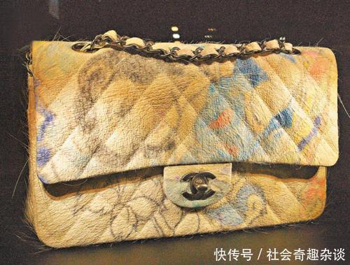 艺术家|艺术家给猪纹身,一张猪皮卖70多万做成香奈儿限量包,史上最贵的猪!