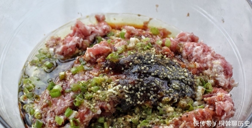 猪肉大葱馅,直接包就错了!多做这一步,鲜嫩多汁更入味,真香!