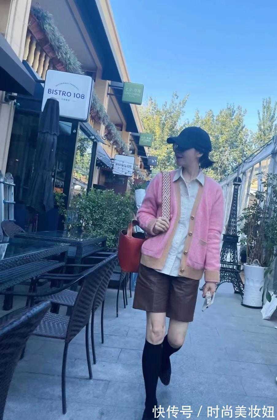 通身|五六十岁怎样穿出30岁即视感,学这位姐姐“粉色”穿搭,优雅减龄