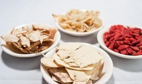 黄芪养生|黄芪泡水喝有益于脾、肺、气血，记住三句话就是用黄芪养生的高手