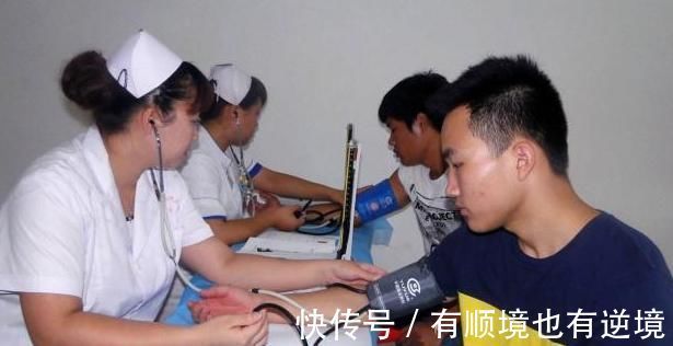 专家|还在惧怕高血压?专家:坚持七个“动作”,血压轻轻松松稳定