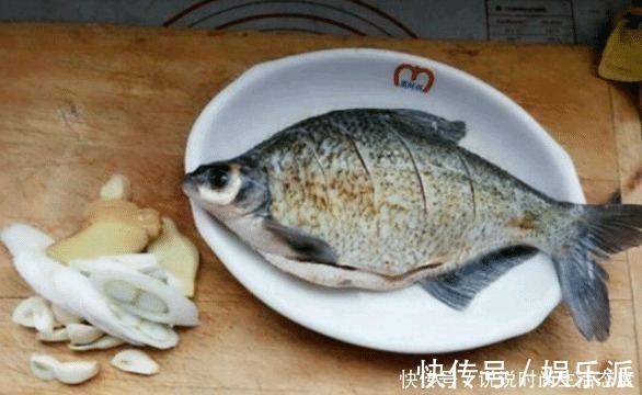 鱼线|去鱼腥别只用姜片,教你“3招”,腥味全部消失鱼肉还更嫩!