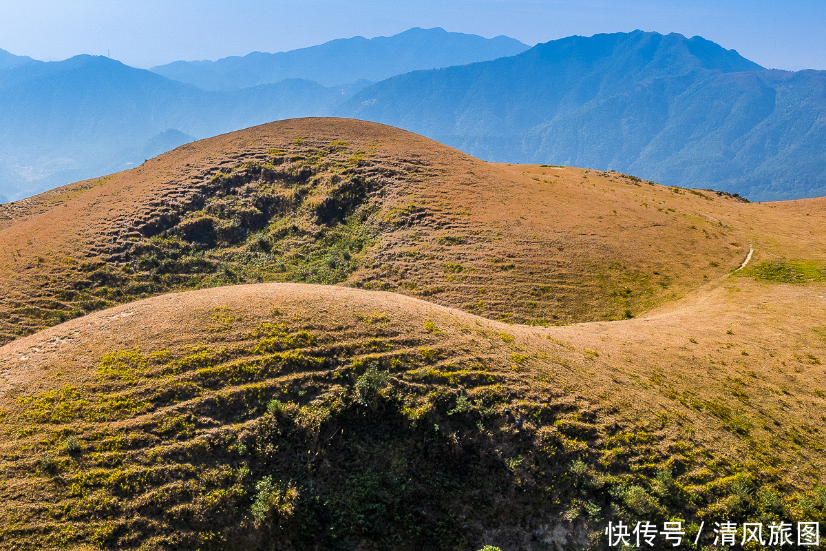 景色|景色迷人、没有门票的景区：阳春鸡笼顶，广东的万亩高山大草原