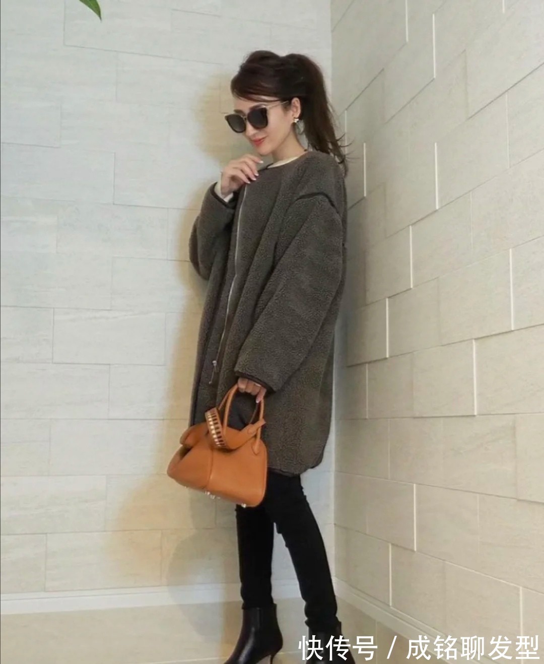 穿搭|身材娇小的中年女人,学学日本宝妈星玲奈的穿搭,显瘦又有品味