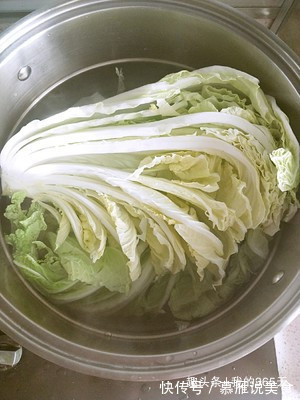 教你一个白菜新吃法,不用炒,不用油,做法超简单,比吃肉还过瘾