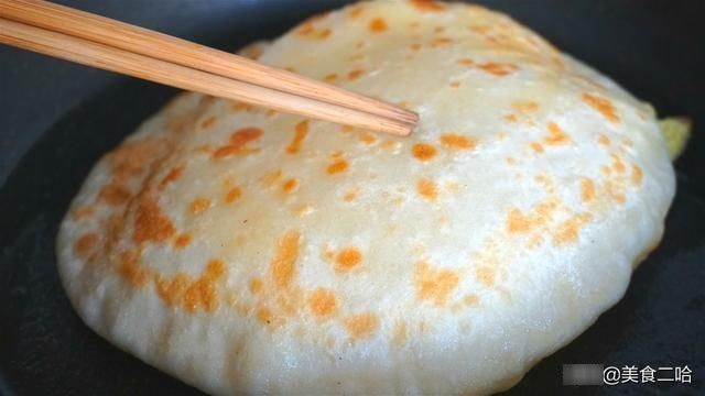 鸡蛋灌饼鼓泡的秘诀都在这，1包1擀，蓬松又柔软，想失败都难