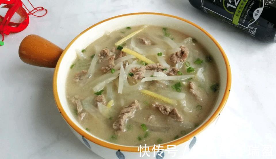 秋季进补，吃莲藕不如吃它，简单煮一锅，补血益气，暖胃又驱寒
