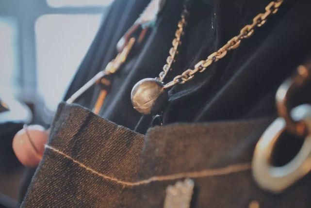 可拆|这件暗藏机关的项链,又变手链的可拆搭扣