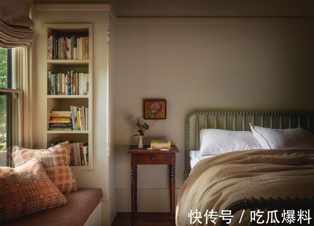 红酒|退休后的梦想家,深木色家具花壁纸,一起感受岁月静好的乡村住宅