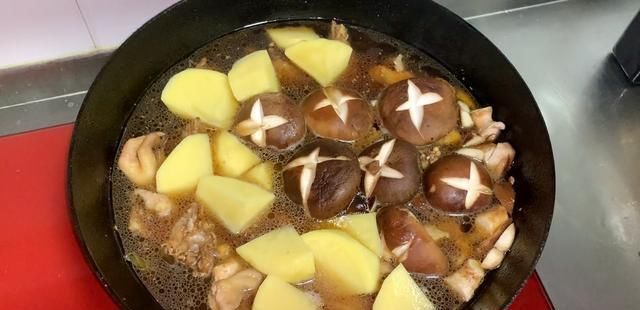 翅根|鸡肉蛋白质丰富,这4种家常做法不能放过,连吃一周都不腻