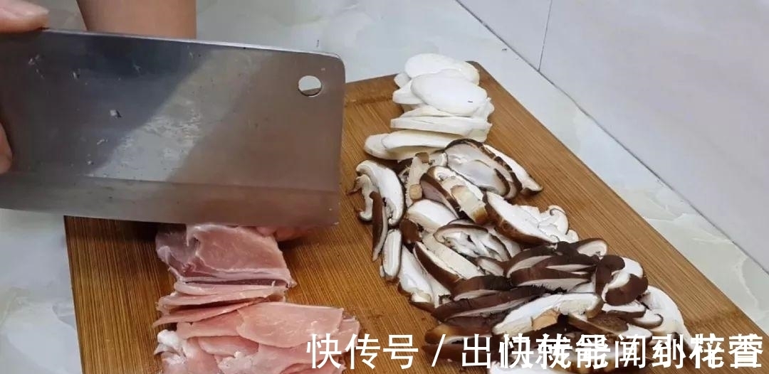 新吃法|香菇新吃法，教你简单一做，既营养又好吃，有孩子的最值得收藏下