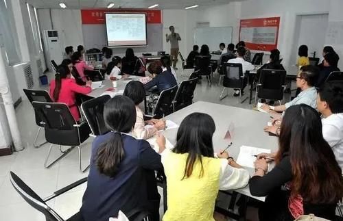 优势|为什么说读书是最好的出路，上过大学和没上过大学相比，优势在哪