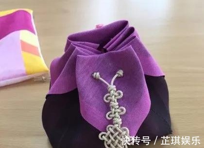束口袋也能这么美,旧衣服就能做!旧物改造DIY手工布艺附教程