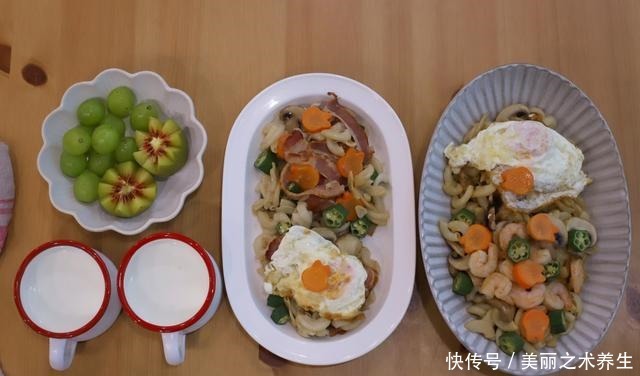 母子2人的早餐，发圈引来无数点赞，网友简单也可以很有仪式感