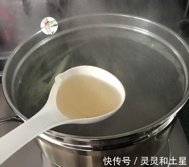 筒骨萝卜汤,软烂入味,汤香肉美!