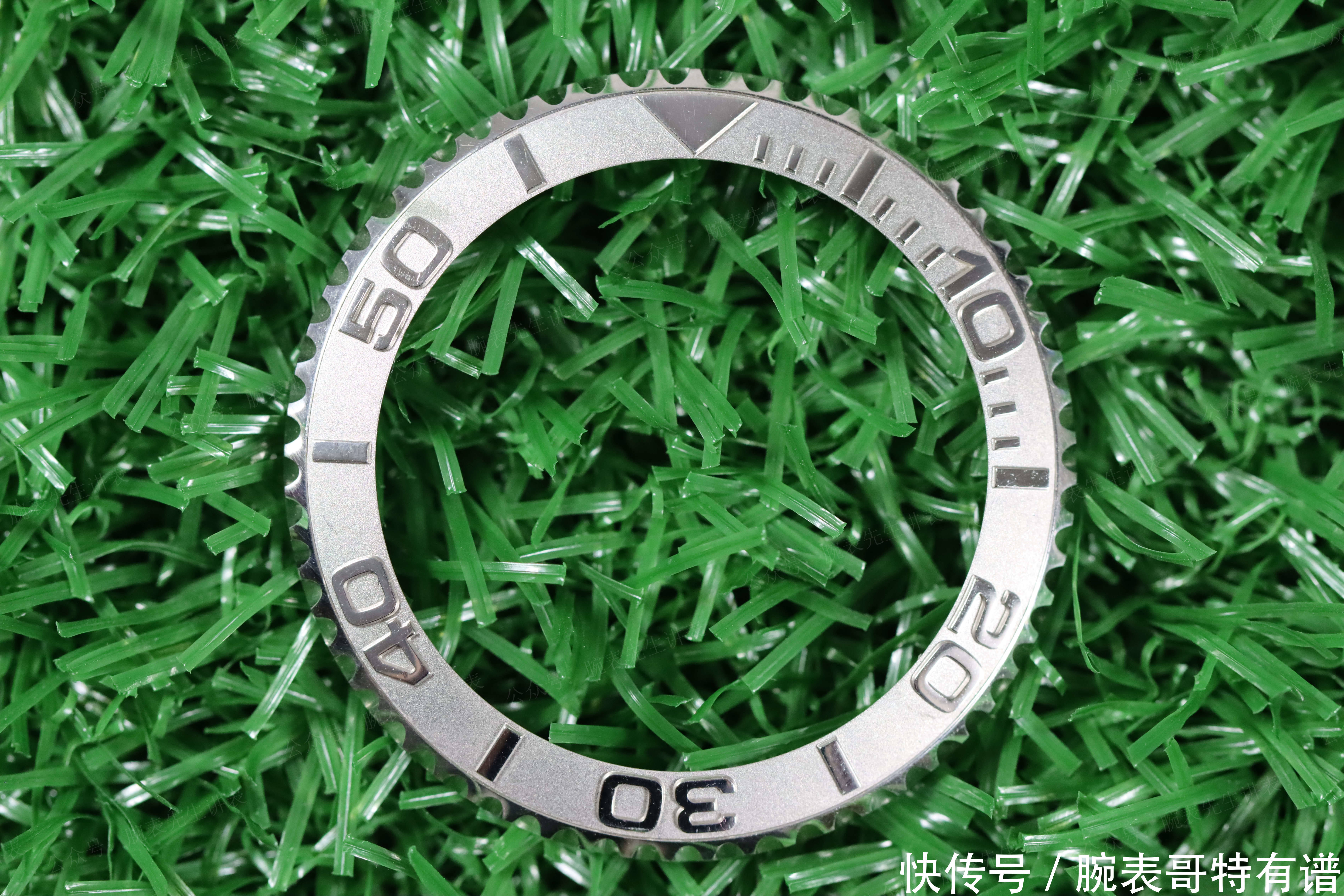 正品|“你还在水中摸鬼,我已游艇上岸”劳力士蓝游艇126622改装案例