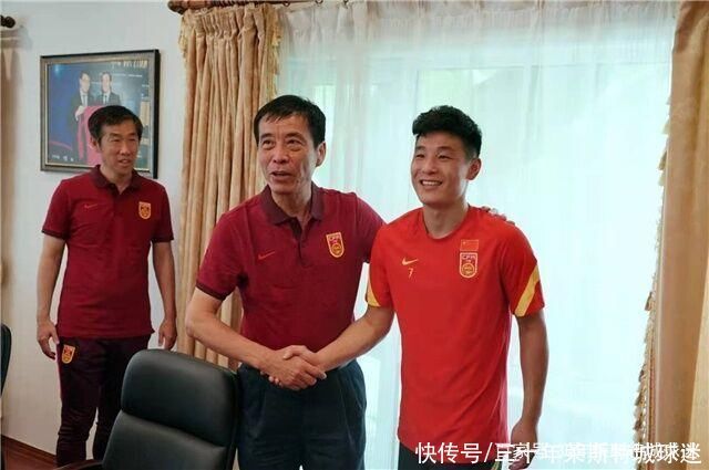 国足|谢晖曝光120亿交易,传国足12强赛将限制用人,球迷别整没用的