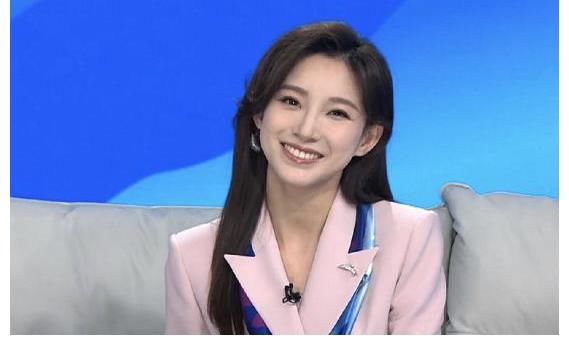 央視春晚主持人在忙啥？馬凡舒參與冬奧會轉(zhuǎn)播，撒貝寧擔任火炬手