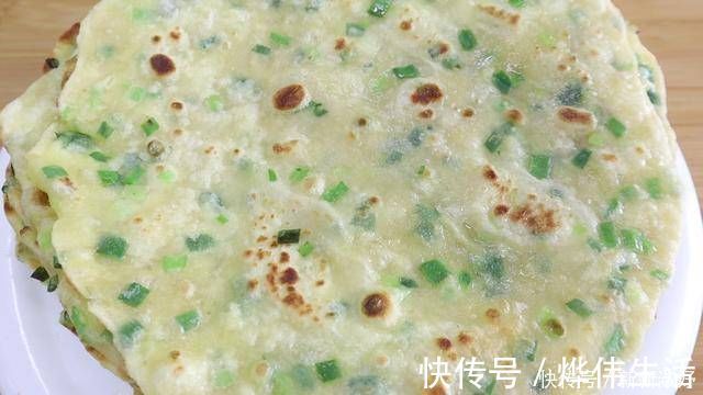外婆用了40年烙饼做法,柔软多层,凉了不发硬,学会给家人露一手