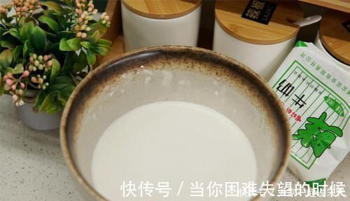 早餐|糯米粉这吃法,孩子连吃7天都不烦,早餐拿几根就走,方便又好吃