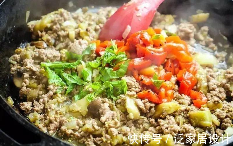 干炒法|茄子费油我教您几招,连一勺油都不用,美味到爆!