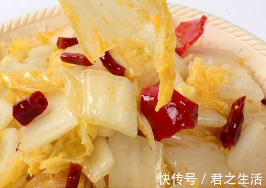 脆嫩|为啥饭店炒的白菜那么好吃大厨教你多做一步,白菜脆嫩又入味