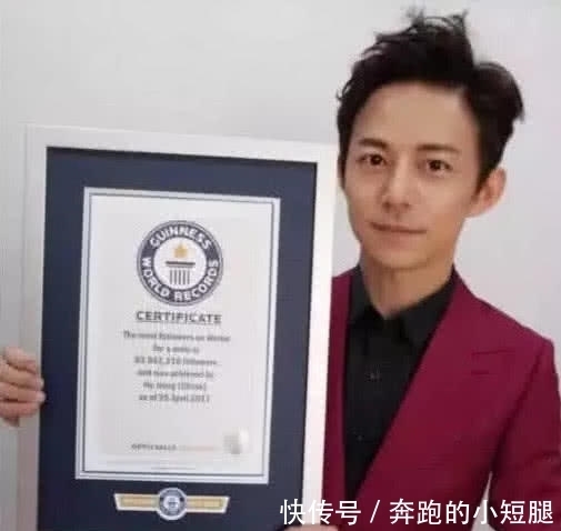 何炅老师|吉尼斯世界之最：第一项由何炅老师创造，用脚射箭你见过吗？