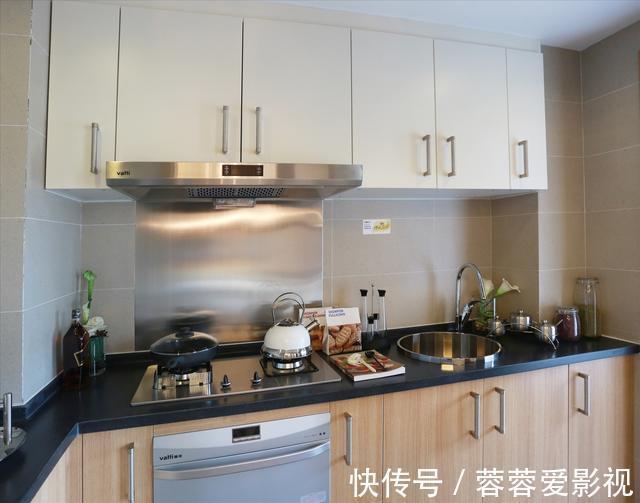 美缝剂|装修时顺手在厨房里做了6件小事,入住一年后厨房还跟新的一样
